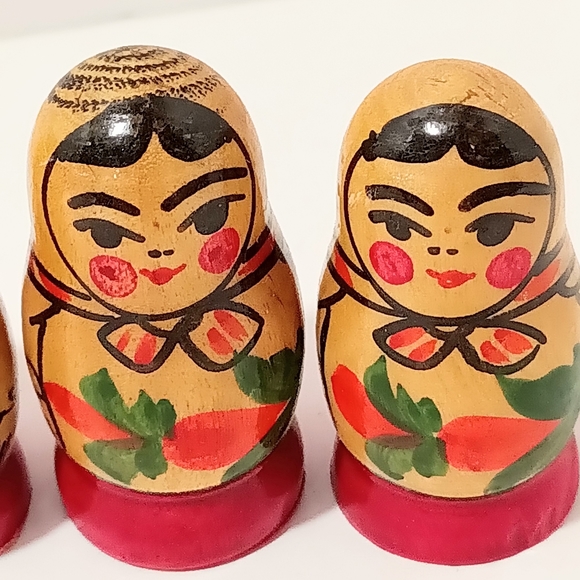 Vintage Wooden Russian Matryoshka Dolls Set of 10 2" Hand Painted Solid Dolls - Picture 5 of 6